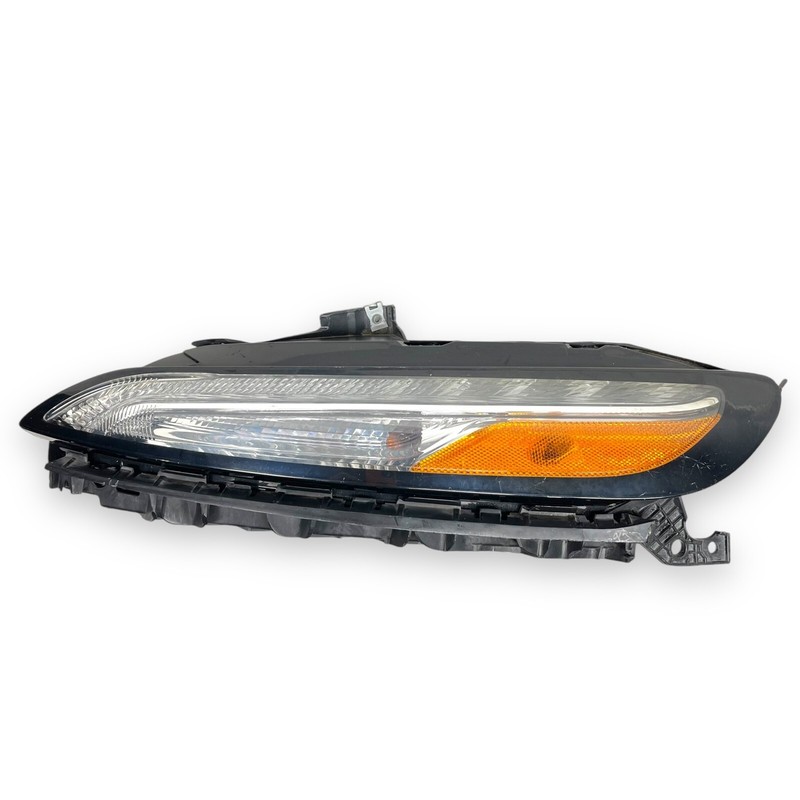 2014-2018 Jeep Cherokee left LH driver turn signal light lamp daytime OEM