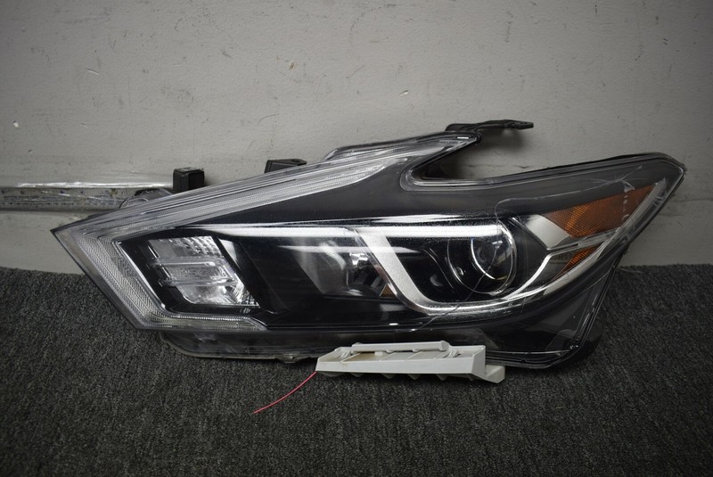 2016-2018 NISSAN ALTIMA LEFT HEADLIGHT FACTORY OEM