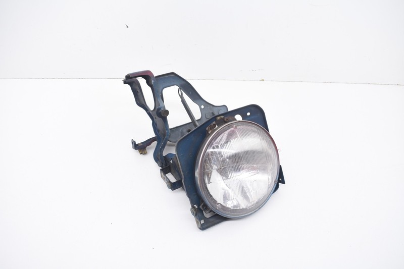1997 MAZDA MIATA RIGHT PASSENGER SIDE HEADLIGHT ASSEMBLY WITHOUT MOTOR OEM KW92