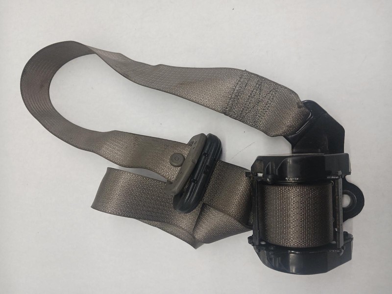 2016 GMC SAVANA 3500 VAN Front Seat Belt driver retractor OEM 16 17 18 19