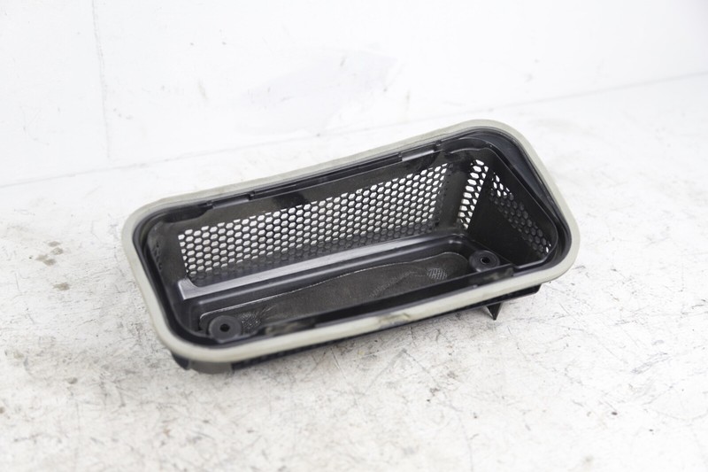 16-20 BMW 5 & 7 SERIES G30 G11 G12 HEATER SEALING INTAKE COVER W/ TEMPER SENSOR