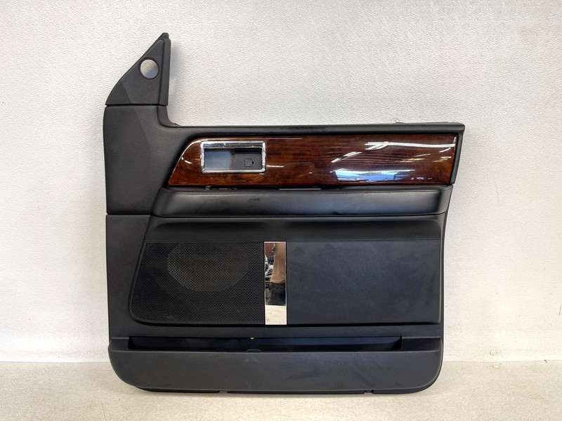 ⭐2015-2017 LINCOLN NAVIGATOR FRONT RIGHT PASS INTERIOR DOOR PANEL OEM LOT2664