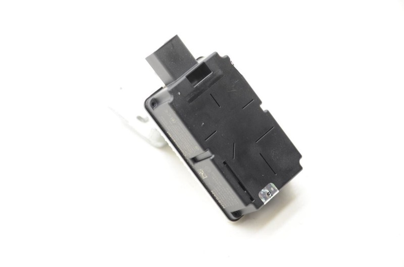 Theft and Locking Keyless Entry Control Module Fits 22-23 FRONTIER