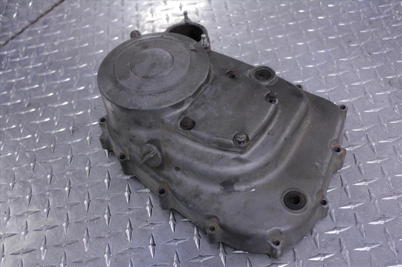 1988 SUZUKI LT 300 E RIGHT ENGINE MOTOR CLUTCH SIDE COVER LT300