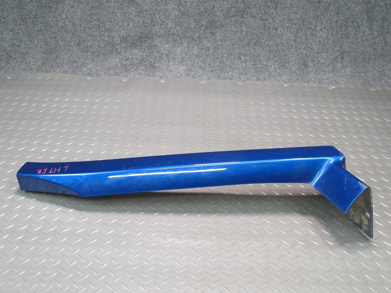 03-09 HUMMER H2 FRONT RIGHT WHEEL ARCH FENDER FLARE TRIM MOLDING PACIFIC BLUE