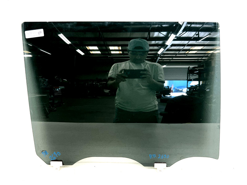 ⭐2011-2012 INFINITI QX56 REAR RIGHT SIDE DOOR WINDOW GLASS ASSEMBLY OEM LOT2670