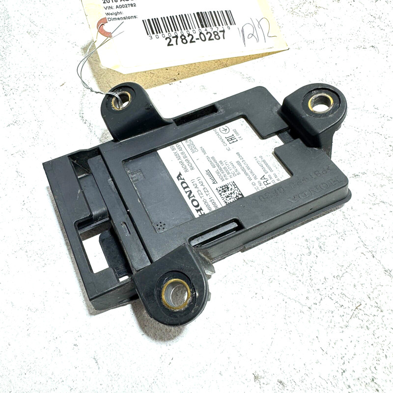 2018-2020 ACURA TLX REAR PASSENGER SIDE BLIND SPOT RADAR CONTROL MODULE OEM