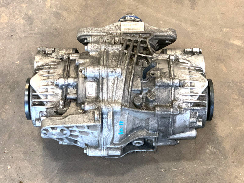 13 14 BMW X5 M E70 4.4L AWD REAR DIFF DIFFERANTIAL AXLE CARRIER OEM #A0.11