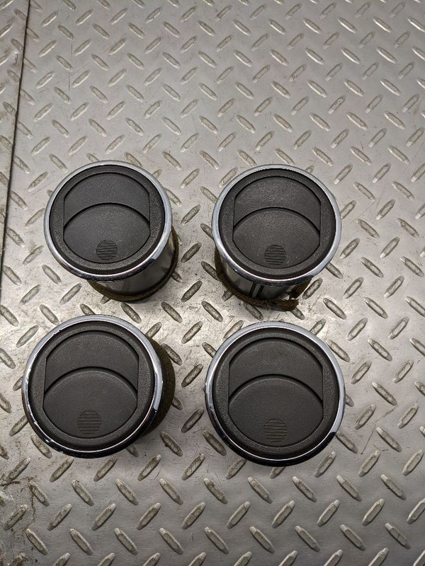 06-10 Pontiac Solstice Front HVAC Interior Dash Vents Set OEM Chrome 1145307