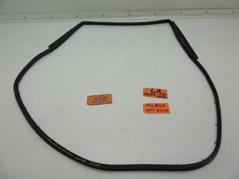 fits ROGUE REAR BACK DOOR PANEL RUBBER SEAL TO BODY STRIP CLIPS DOOR SHELL LEFT