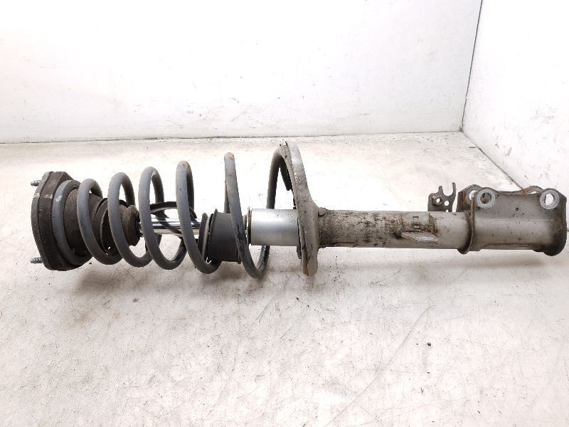 97-99 TOYOTA AVALON PASSENGER SIDE REAR RIGHT STRUT ASSEMBLY