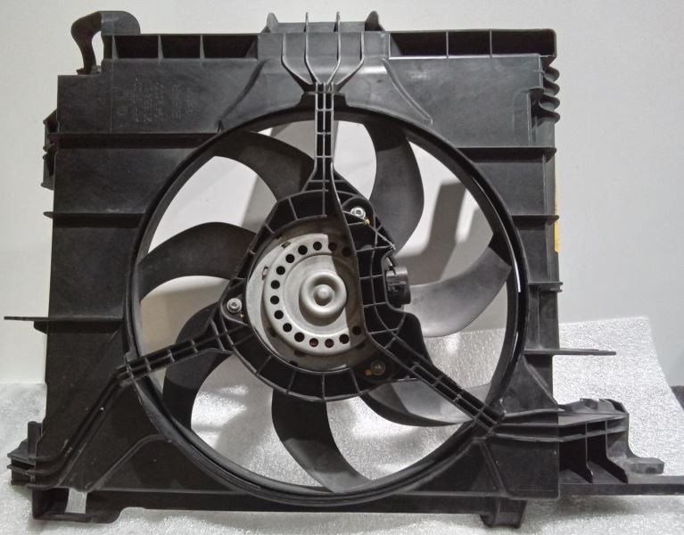 2008-2010 Smart ForTwo 50639 Engine Cooling Fan Assembly 0002009323
