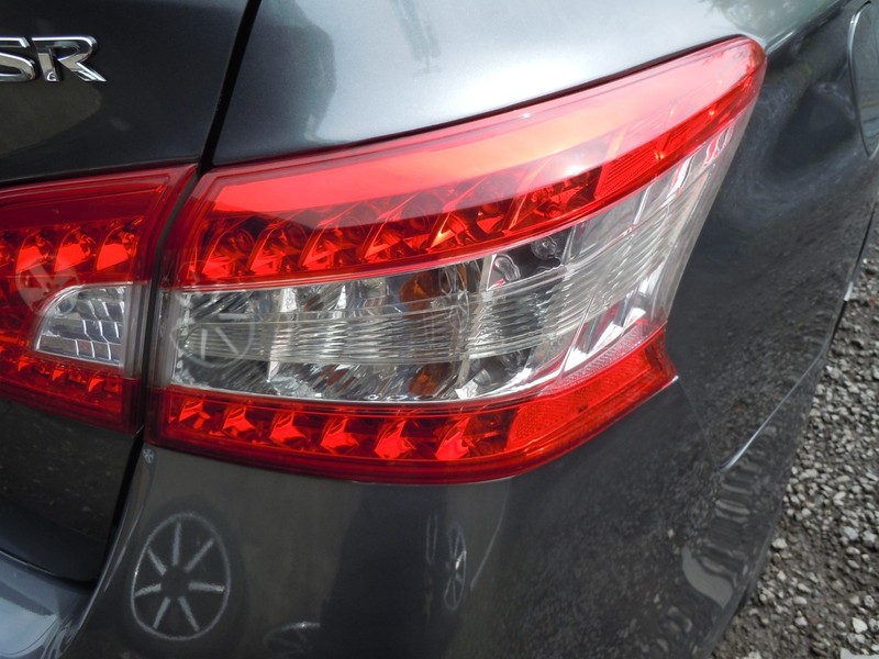 2013-2015 Nissan Sentra Quarter Panel Mounted Tail Light Passenger Right OEM