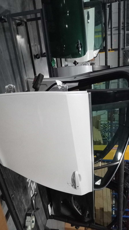 2017 Buick Regal Left Rear Door White OEM 505922 83K Miles