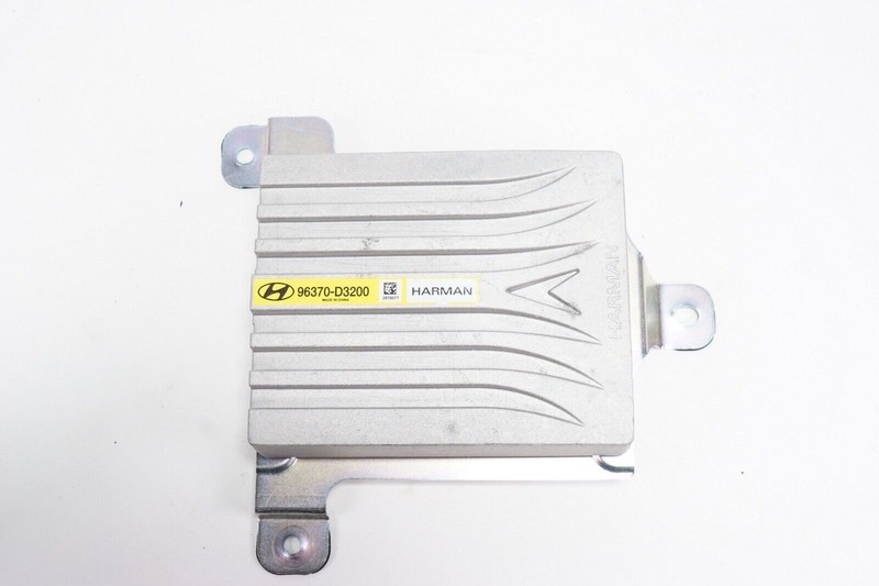 HYUNDAI TUCSON Audio Amplifier AMP w/ HARMAN OEM 2016 - 2021
