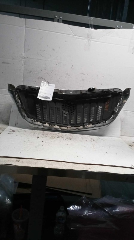 2015 BUICK ENCORE OEM Grille RED 4DR SUV Used 95391794 103K Miles