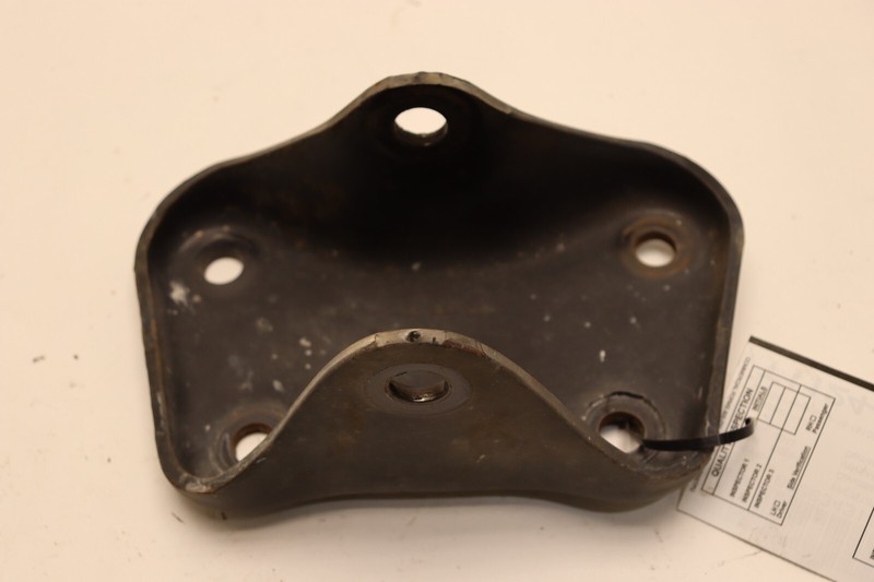 2008-2017 FREIGHTLINER CASCADIA 125 LEAF SPRING HANGER 16-18102-001C OEM