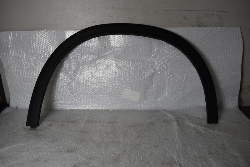 2023 MERCEDES-BENZ EQE SUV X294 FRONT RIGHT WHEEL ARCH STRIP A2948809401