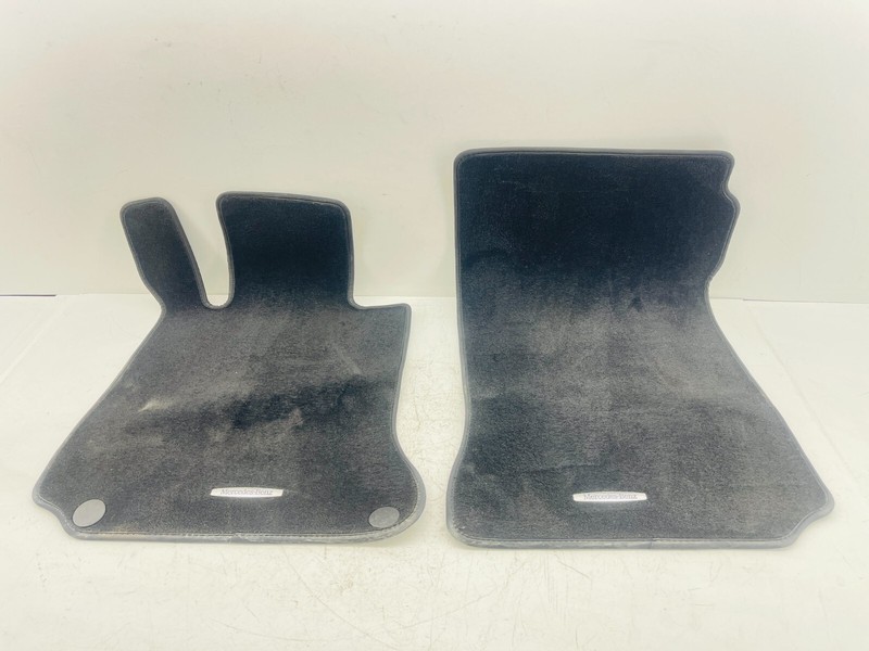 07-14 MERCEDES C250 W204 FRONT CARPET FLOOR MATS PAIR LEFT & RIGHT OEM