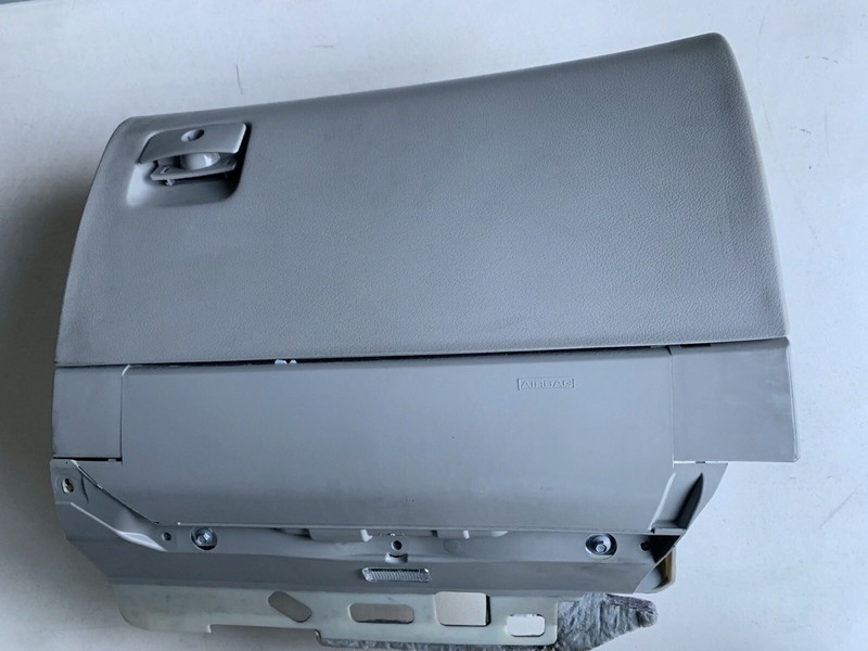 04 05 06 07 08 AUDI A8L A8 GLOVE BOX OEM 60k