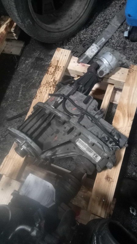 2004 GMC Envoy XUV Transfer Case Assembly OEM 135K Miles A4SP 4WD