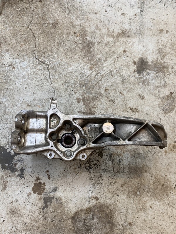 12-20 OEM Tesla Model S AWD Front Right Passenger Spindle Knuckle Hub 29073 S27