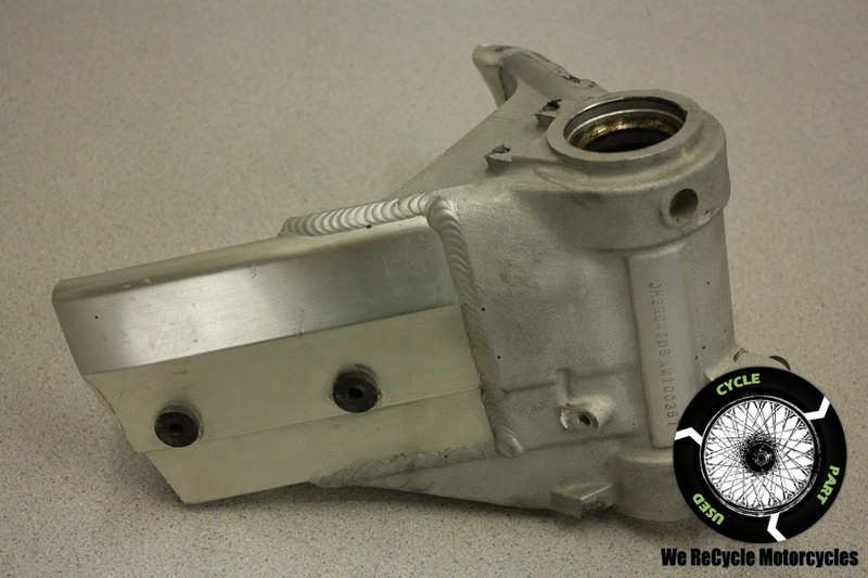 99 HONDA INTERCEPTOR VFR 800 F1 MAIN FRAME NECK OEM VFR800
