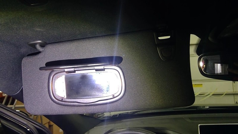 Driver Sun Visor With Illumination Fits 22-24 COMPASS 1800460