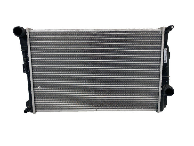 11-14 BMW X3 F25 ENGINE COOLER RADIATOR OEM A0.63