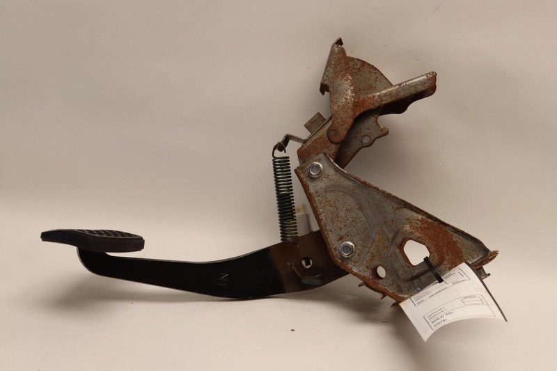 2014-2021 TOYOTA TUNDRA PARK PARKING RBAKE STOP PEDAL OEM
