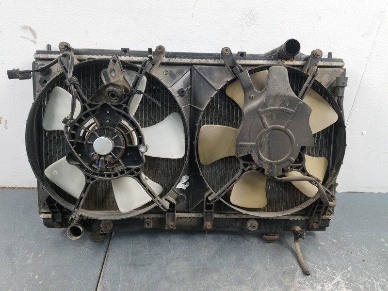 1997 Mitsubishi Eclipse RS Coupe Radiator / Fan Assembly #0587 H1