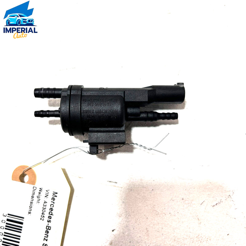 2010 Mercedes S550 Front Headrest Vacuum Valve OEM