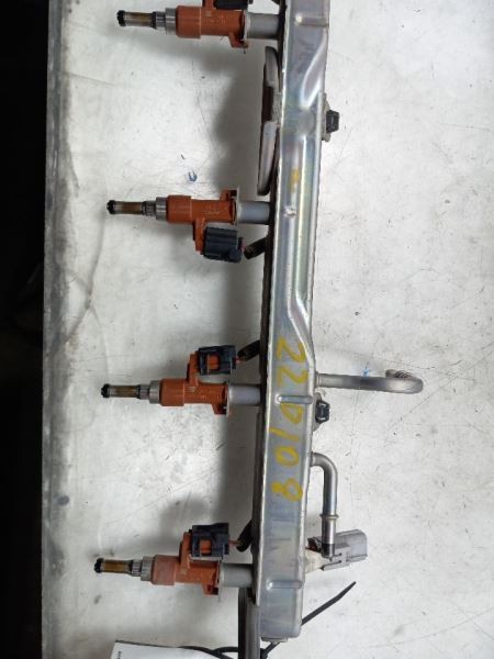 07 08 09 LEXUS LS460 L 4.6L UPPER RAIL WITH FUEL INJECTORS