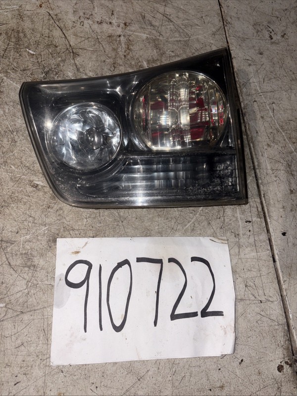 2004-2009 LEXUS RX350 RX330 Right Passenger Inner Hatch Tail Light OEM