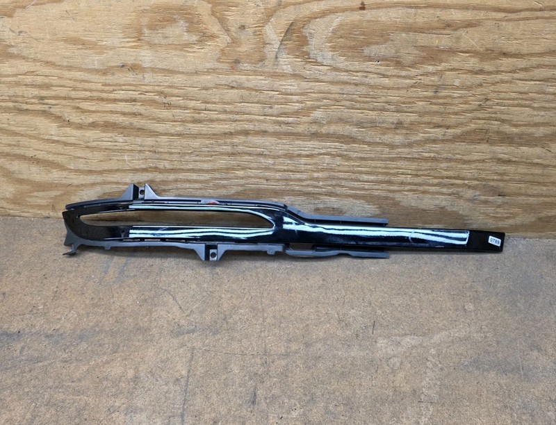 2018-2023 LAND ROVER RANGE ROVER VELAR REAR BUMPER RIGHT BEZEL MOLDING COVER OEM