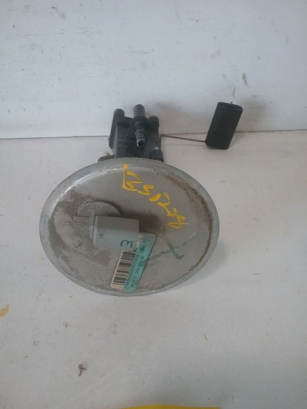 Passenger Fuel Pump Assembly Jet Transfer Pump Fits 06-09 MUSTANG 3537265