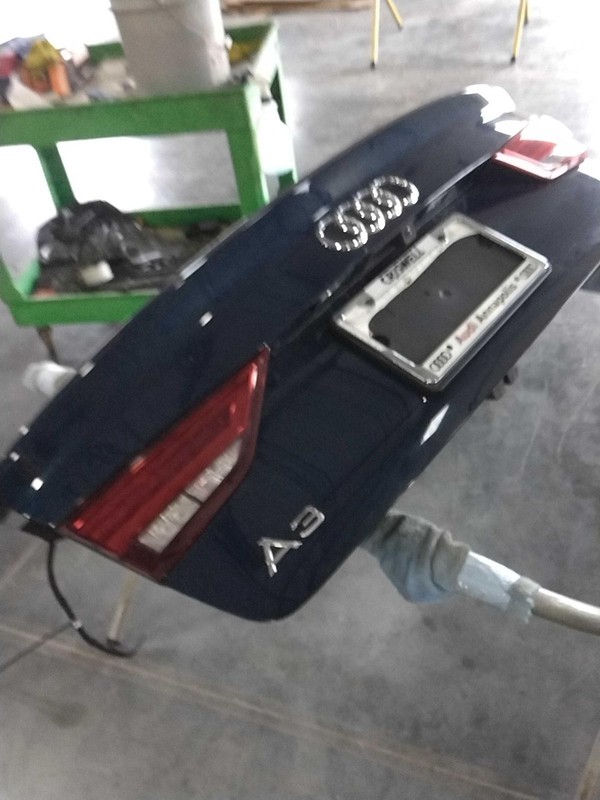 2018 Audi A3 Blue Deck Lid Trunk Lid Genuine OEM 62000 Miles NJ25-17724