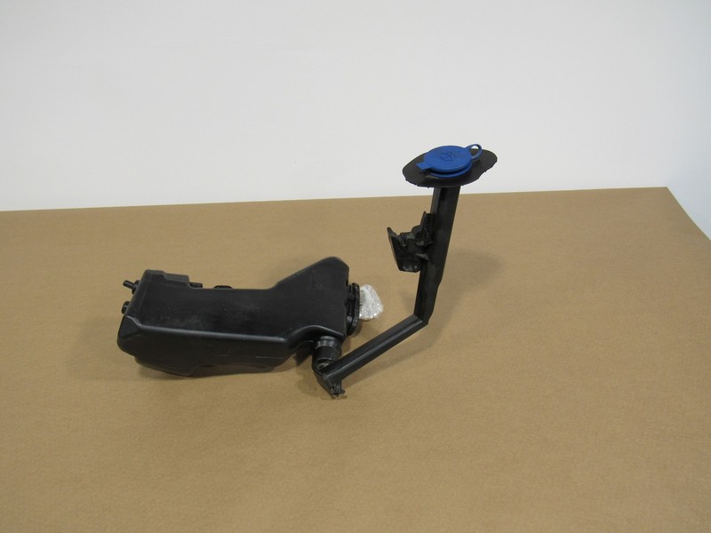 18-21 Mercedes GT 63 X290 2019 Windshield Washer Fluid Reservoir Bottle Tank ;:A
