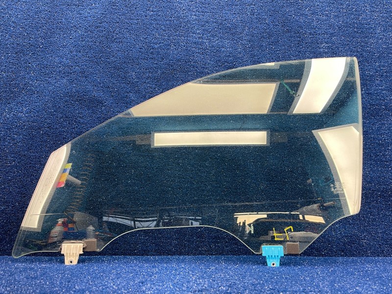 2014–2017 Infiniti Q50 Front Left Door Glass OEM