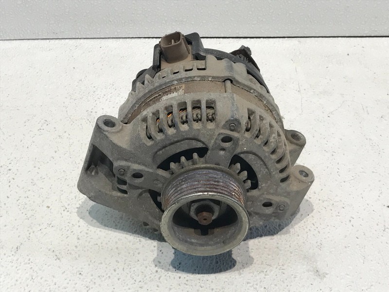 06-10 Honda Civic SI OEM Alternator TN104210-4730