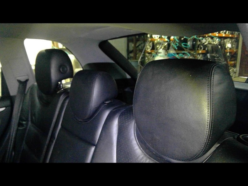 CAYENNE 2004 3 Rear Headrests 1704570