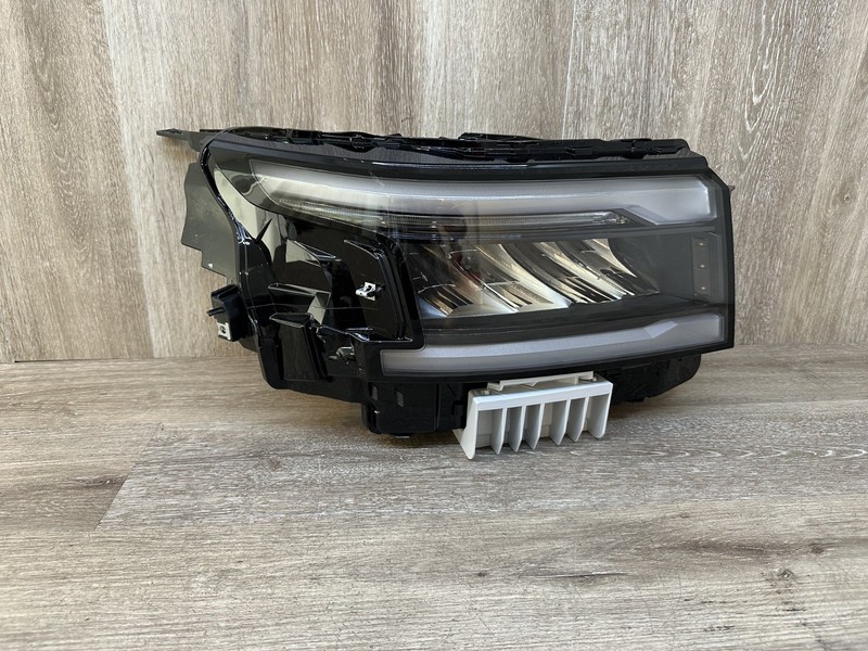 2022-24 NISSAN FRONTIER RH HEADLIGHT ASSY OEM