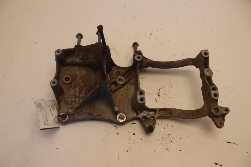 08-17 FREIGHTLINER CASCADIA 125 DETROIT DD15 ENGINE ALTERNATOR BRACKET MOUNT OEM