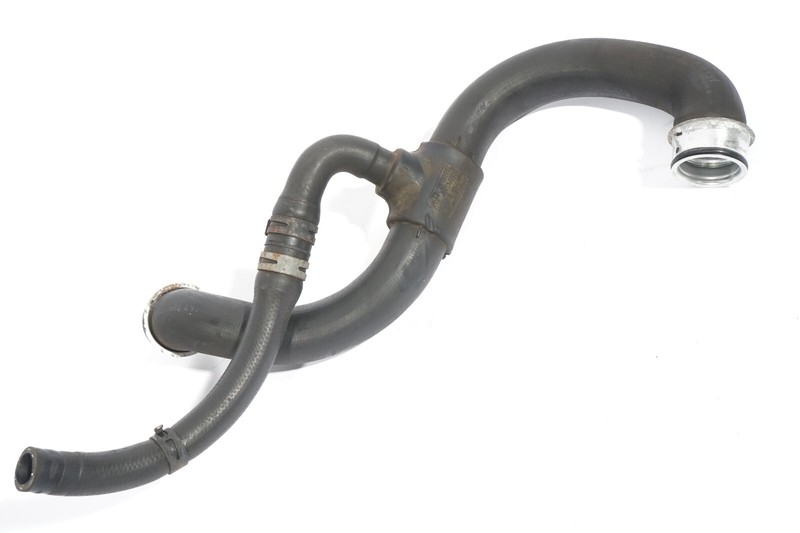 08-11 Mercedes W204 C300 C250 Lower Radiator Cooling Hose Pipe 2045010482 OEM