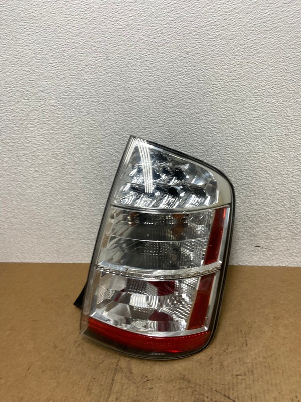2006 2007 2008 2009 Toyota Prius Tail Light Right Passenger Side AC3264 LK