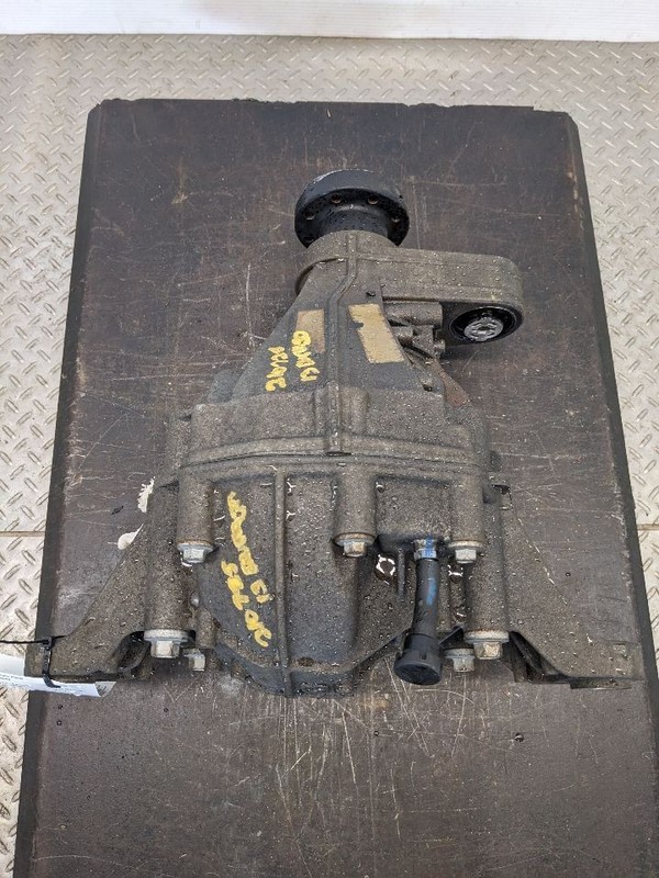 Carrier Rear 230mm 9.06" Ring Gear 2WD 3.09 Ratio Fits 11-13 DURANGO 1035111