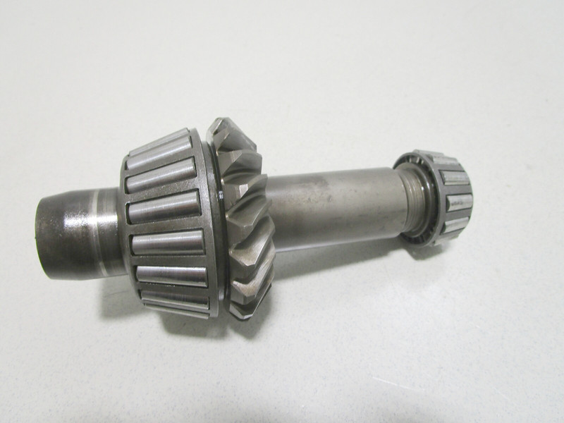 59832A2 Mercruiser 898/228/260 Sterndrive 20T Pinion Gear & Driveshaft45-55796