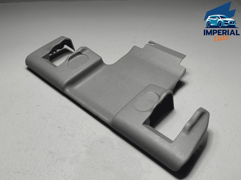 15-20 Toyota Sienna Rear Third 3rd Row Right Passenger Side Seat Frame Cover OEM