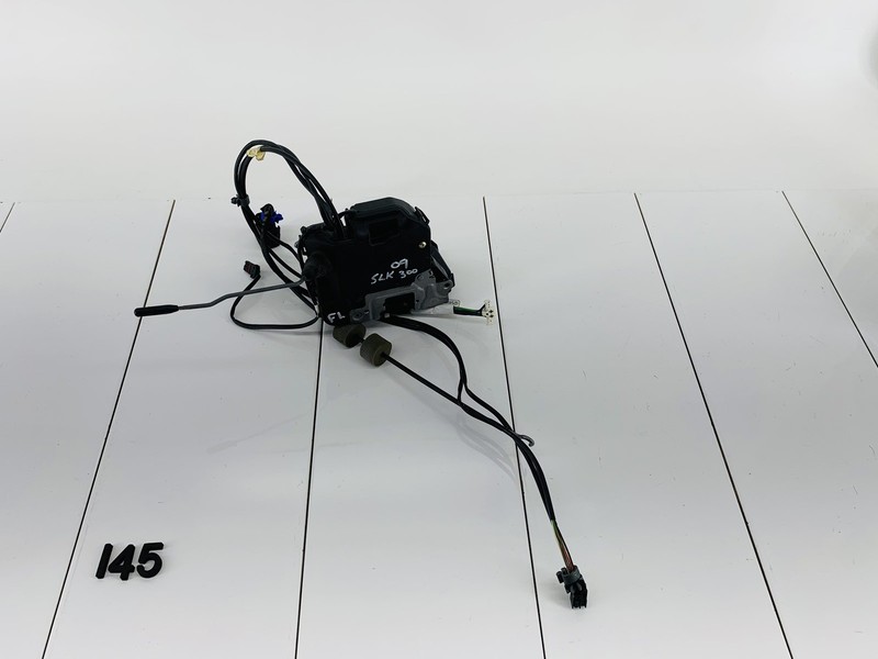09-11 MERCEDES BENZ SLK300 FRONT LEFT DRIVER SIDE DOOR LOCK LATCH ACTUATOR OEM
