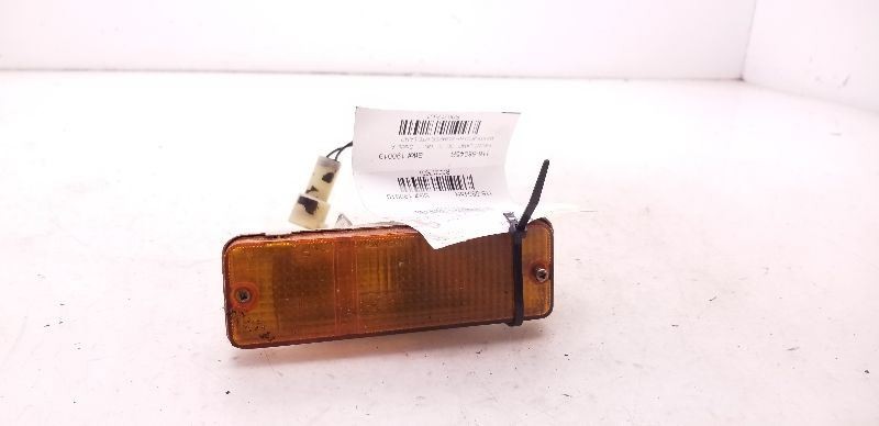 Passenger Corner/Park Light Park Lamp-turn Signal Fits 84-89 4 RUNNER
